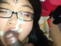 Chinese girl sucking and facial from bbc