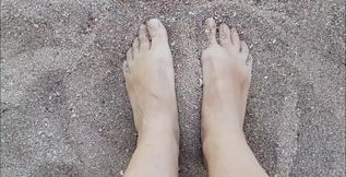 Mariaold feet, i know you love those