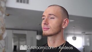 Gayroom in call giant penis massage