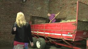 Pussy&#x1F32E;&#xFE0F; Licking, Double Penetration With Dildo On The Farm