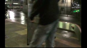 casal novinhos realiza fantasia transando na rua com desconhecidos ate os gari aproveitou.