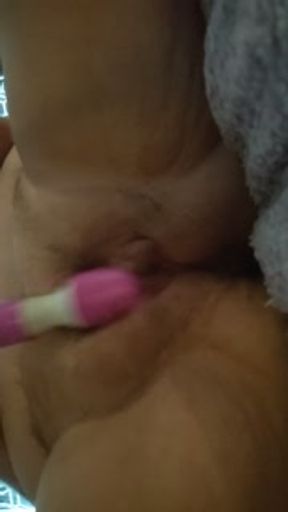 Sensual sunshine teasing pussy