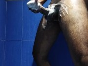 A Handjob Thinking about the Neighbor's Ass / Un Paja Pensando en el Culo de La Vecina