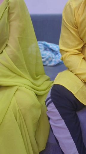 Chacha Sasur Itne Young Choot Mein Dediya Lund   Clip 1