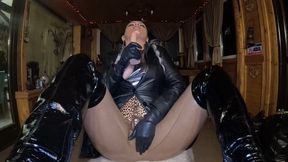 Shiny Leather Fetish – Cameltoe, Dirty Talk & Intense Orgasm