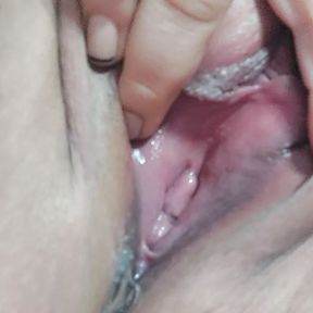 Big pussy dripping honey with zoom