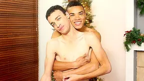 Dustin Robbies Hot Holiday Blowjob Fantasy – NaughtyTwinks 18+