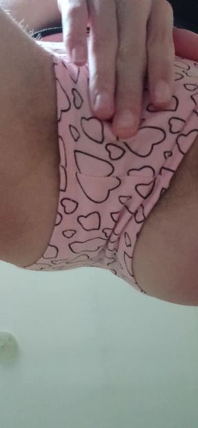 I Masturbate My Hairy Pussy Under the Table in Class
