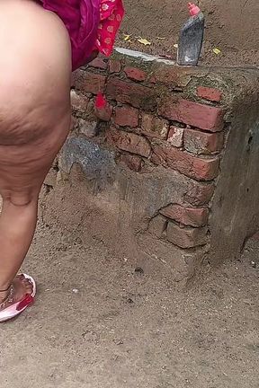 Romantic Conversation and Sweet Sex Moment with a Young Beauty