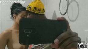 uma rapidinha no banheiro da emi rippi deu ruim pra nois