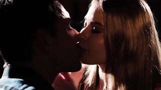 3way Thriller! Hot MILF Nikki Benz & her BFF Share Hunk's Big Dick