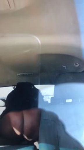 Riding him in da back seat