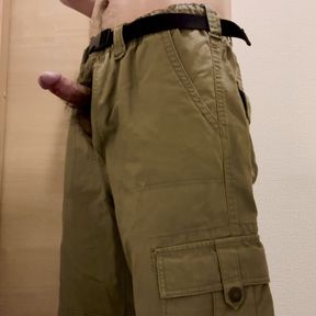 Wear cargo pants and secretly masturbate in the toilet. ejaculation while playing with nipples.