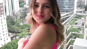 ”Sightseeing & Cocksucking with Latin Bomshell”