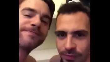 Zander Craze e Koldo Goran: limone e sesso orale nel backstage di una serata