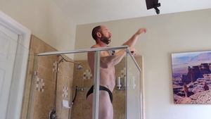 DadCreep - Donovin Rece finds dick to fuck in the shower