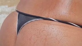 Ladysilva crossdresser de bikini na praia que tesao de bunda 06