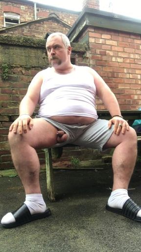 Fat Dad Smoking & Wanking in the Alley