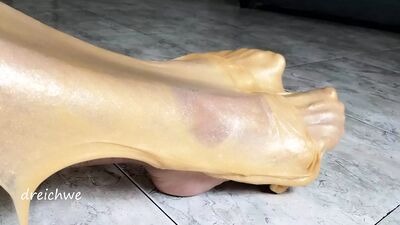 Golden slime fetish feet