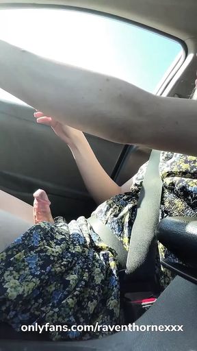 Hot trans girl Raven Thorne cums in the car