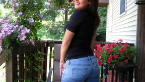 Lola On Her Way Remastered (MP4) - Lola Lynn