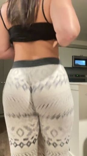 Big Booty Jiggle