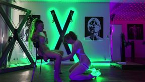 Smoking Lap Dance!