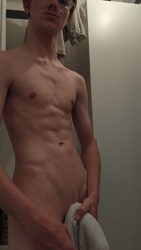 Hottie teen shows off her fit body while masturbating