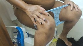 Teenie Spying on Giantess in the Bathroom 4k