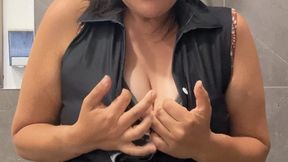 Shower voyeur! Watch me bathe (Aug 24 2025)