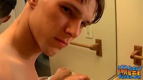 Heterosexual bad man boy Aaron shoots a load after fapping off solo