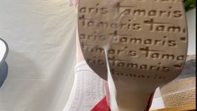 A Christmas Shoejob dream with 2 different Heels - Tramplegirl Leila appears as an Angel giving a sensual Heelhob - Cock crush, CBT, Giantess Views, POV, Upskirt and Trampling CBT - Painted Toenails and frilly ankle socks - multi 4 cam edit