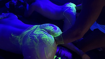 Bretttyler - update #9 - Brett TylerXXX_GROUP-FISTING-WITH-UV-LUBE-PART-2 - Jun 14, 2023
