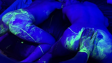Bretttyler - update #9 - Brett TylerXXX_GROUP-FISTING-WITH-UV-LUBE-PART-2 - Jun 14, 2023