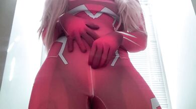 Zero Two Cosplay Begs Fuck Me Darling Big Ass Twerk Gushing Creampie