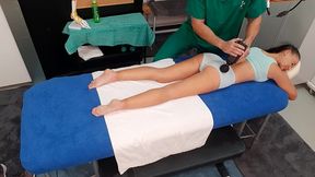 ( creampie )follando con chica de 18 anos en la consulta de masaje