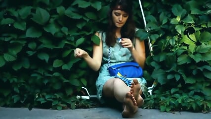 Adorable Brunette Hippy Gal Sits In Shrubs And Her Dirty Feet While Smoking  Kinky4Ever