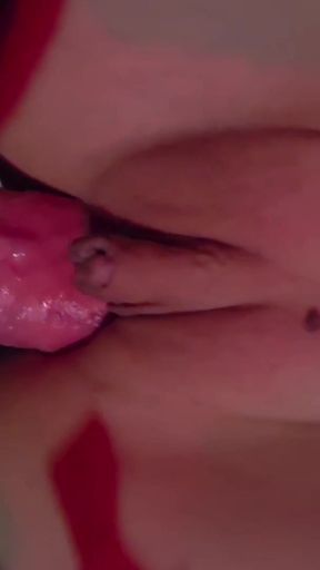 Captivating moment from "I impregnate my girlfriend"