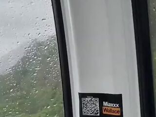 MAMADA REAL A FAN: GRAN MAMADA EN EL TELEFÉRICO, ME LA TRAGO TODA EN PÚBLICO