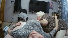 Girlfriend Gives Blowjob to Get a Mouthful of Cum