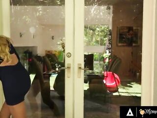 MAMAS BEAUTY - Nosy Neighbour Caught mother I'd like to fuck Reena Sky & stepbae Tiffany Watson - ITALIAN SUBTITLES