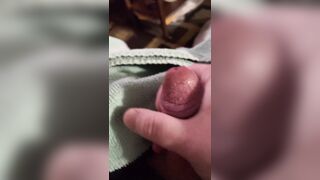 Round dude nutting