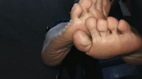 Beautiful succulent,-rippled soles on the feet of a lady (7)