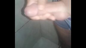 Batendo punheta na quarentena