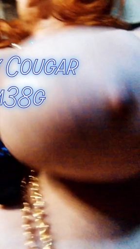 Big Bouncing Boobs of Samantha 38G