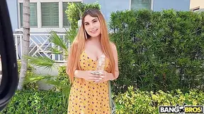 Bonnie Bun In Nice Sex In The Car