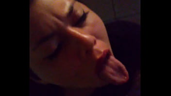 Harley 14 chupando pija