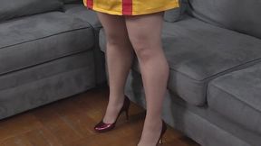 Mesmerized waitress Frozen and Posed 1 2
