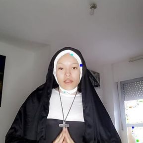 NUN SOR RITA GIVES A BLOWJOB ON XHAMSTER