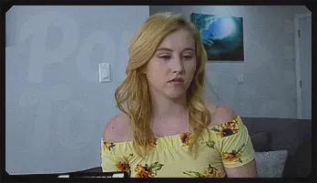 MILF Kinsley Anne Teaches Teen Tia Cyrus Intense Oral Fun